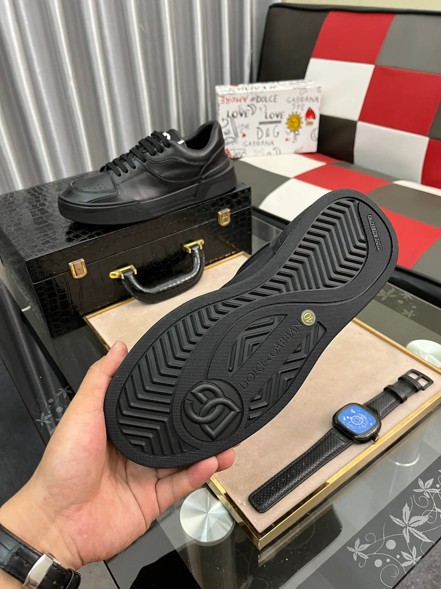 Men's shoes 💰480⌚️⌚️【DG～】Men's casual shoes are on sale simultaneously in 2022z cabinets 🔷Multiple colors🔜Handmade upper with graffiti fabric ➕Genuine leather lining, comfortable and breathable, sole: original comfortable handmade graffiti wear-resistant outsole, ⚠️real thing📱photography🎬the real thing is better. Code number 38-445⃣️Color optional